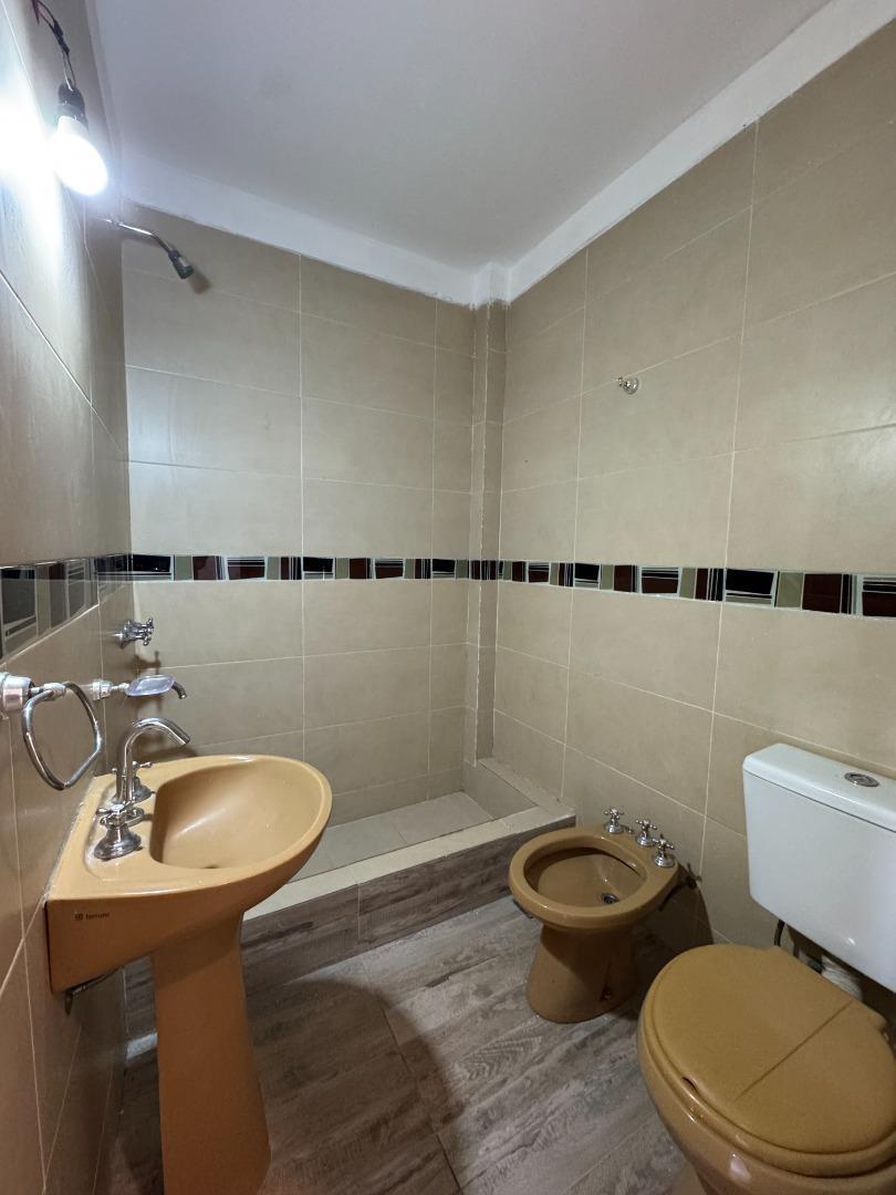 Foto de DEPARTAMENTO 2 AMBIENTES CON BALCÓN, BANFIELD RESIDENCIAL., imagen 4