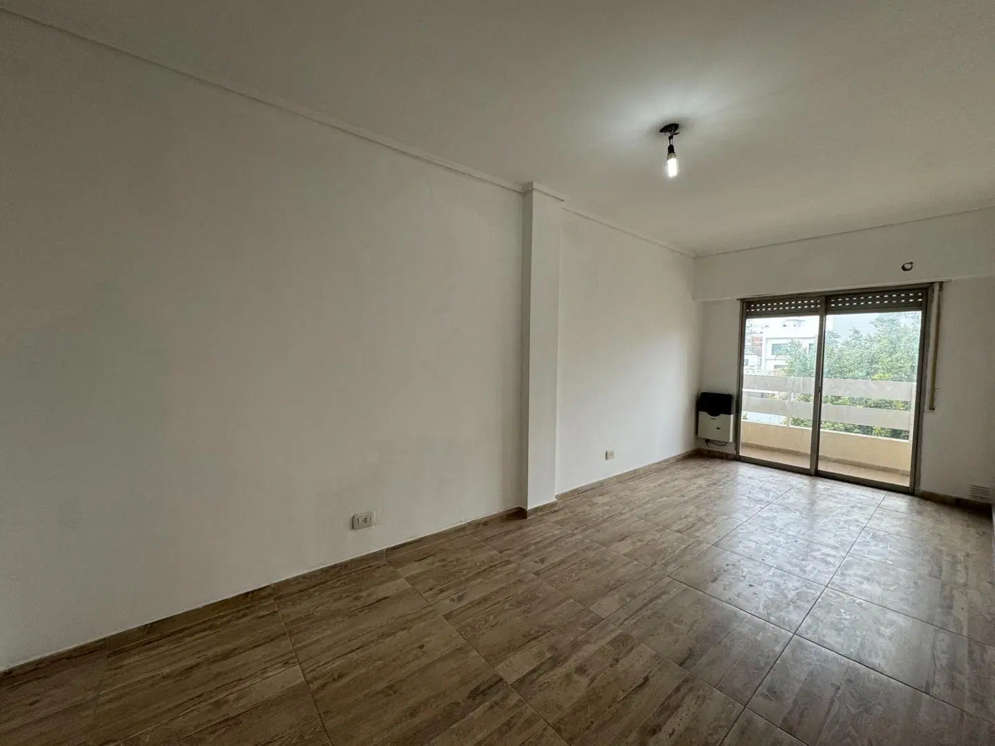 DEPARTAMENTO 2 AMBIENTES CON BALCÓN, BANFIELD RESIDENCIAL. 3