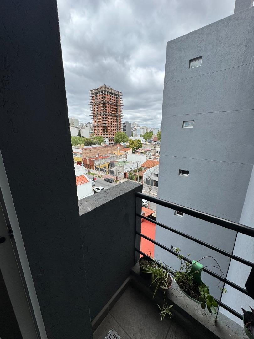 Foto de DEPARTAMENTO 2 AB CON BALCON, LANUS OESTE CENTRO., imagen 2