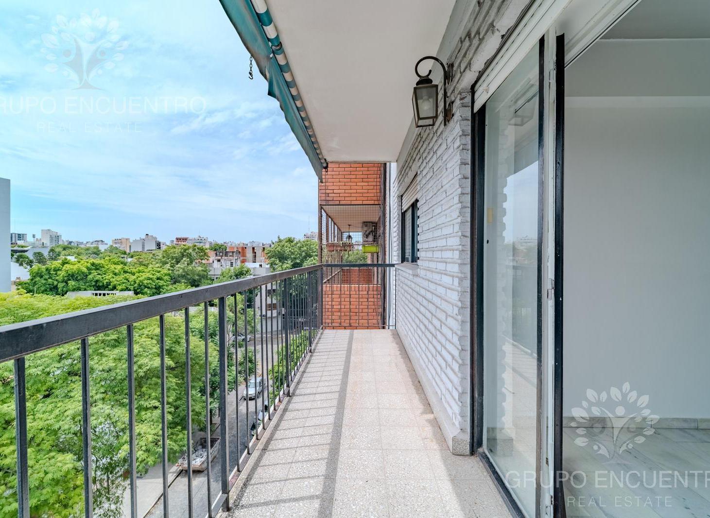 VENTA 3 Ambientes con Dependencia, Guardacoches y Baulera | A metros de Plaza Irlanda | Caballito