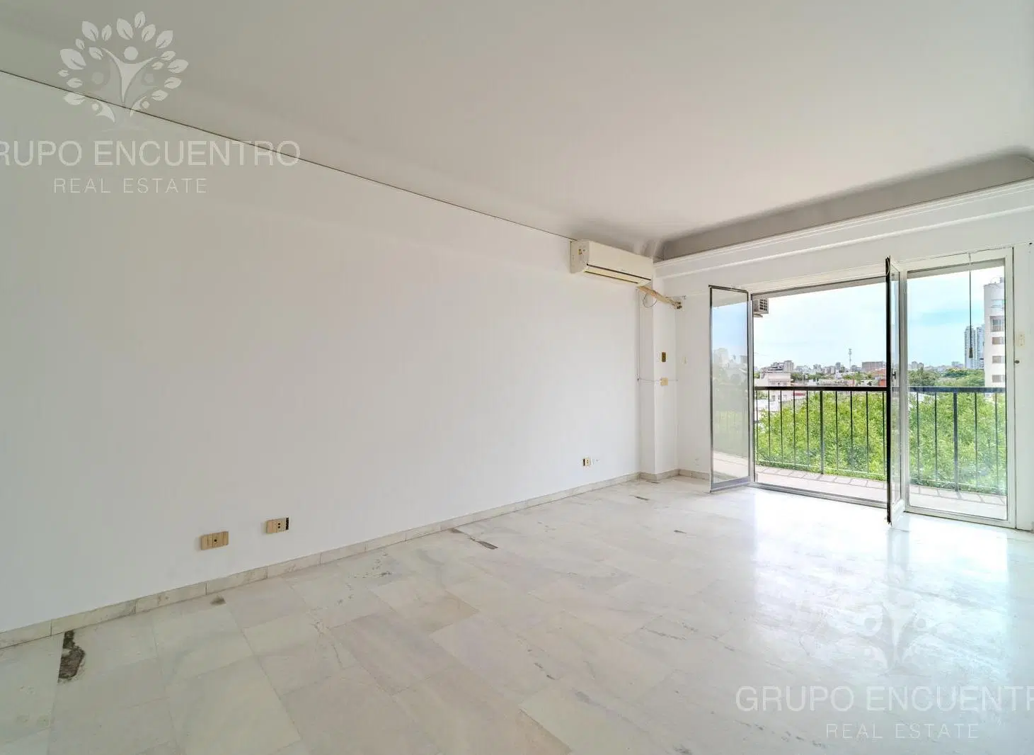 VENTA 3 Ambientes con Dependencia, Guardacoches y Baulera | A metros de Plaza Irlanda | Caballito 3