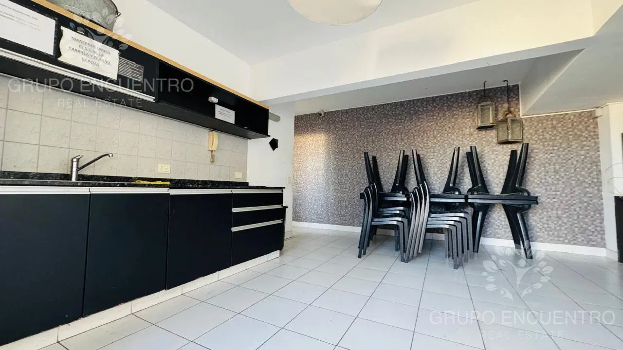 Departamento con balcón| Gran vista abierta| Inversión | Primera vivienda 4