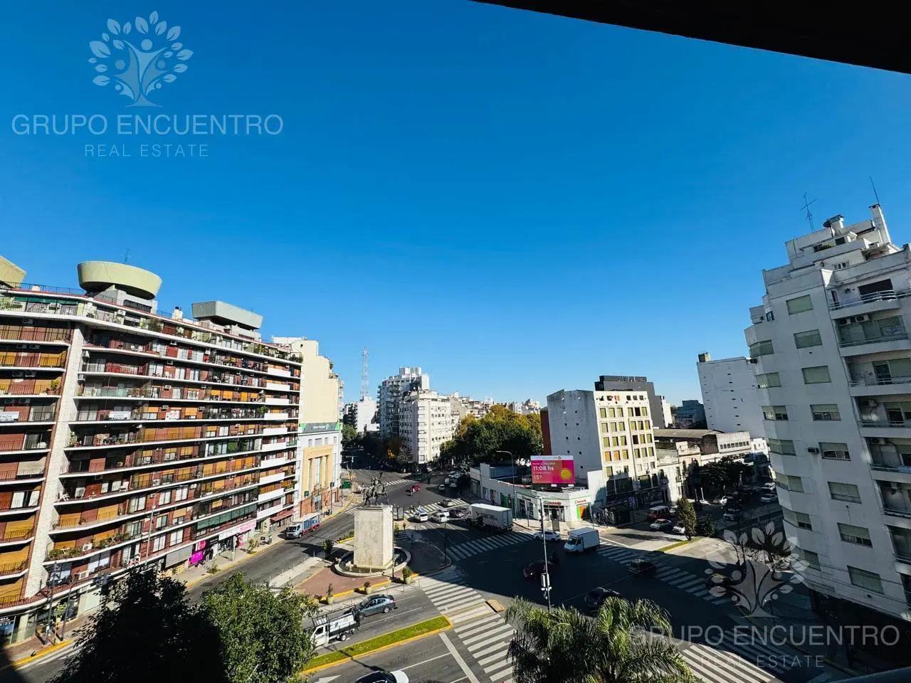 Departamento con balcón| Gran vista abierta| Inversión | Primera vivienda 2