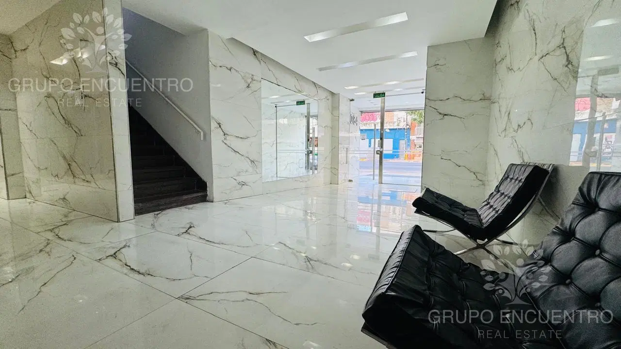 Departamento con balcón| Gran vista abierta| Inversión | Primera vivienda 3