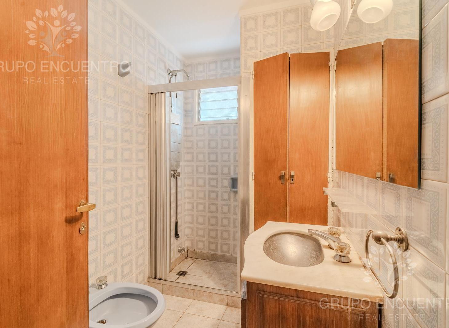 Foto de VENTA DE 4 AMBIENTES CON DEPENDENCIA | BALCÓN CORRIDO AL FRENTE |, imagen 3