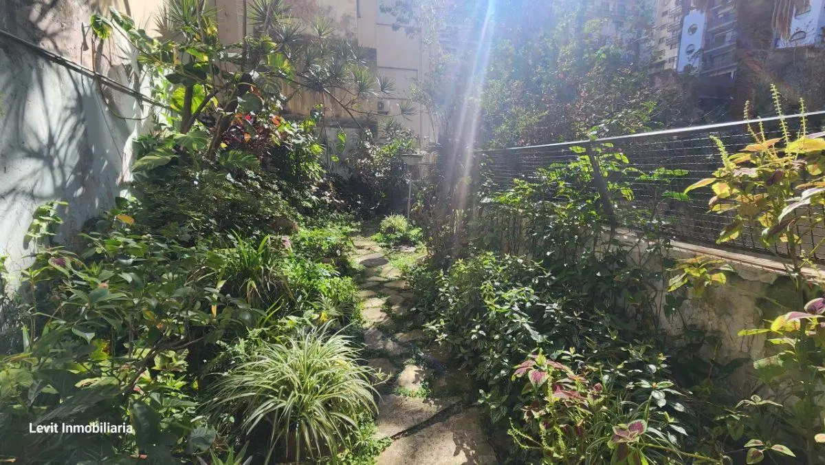 Impresionante departamento tipo casa con jardín exclusivo de 90 m2!!!!!!!! 2