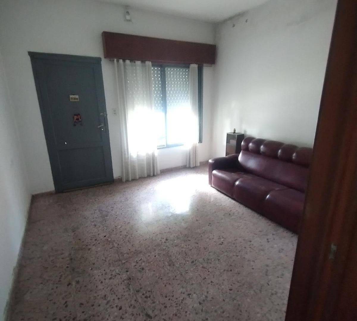 Foto de Casa 3 ambientes Berazategui Oeste, imagen 2