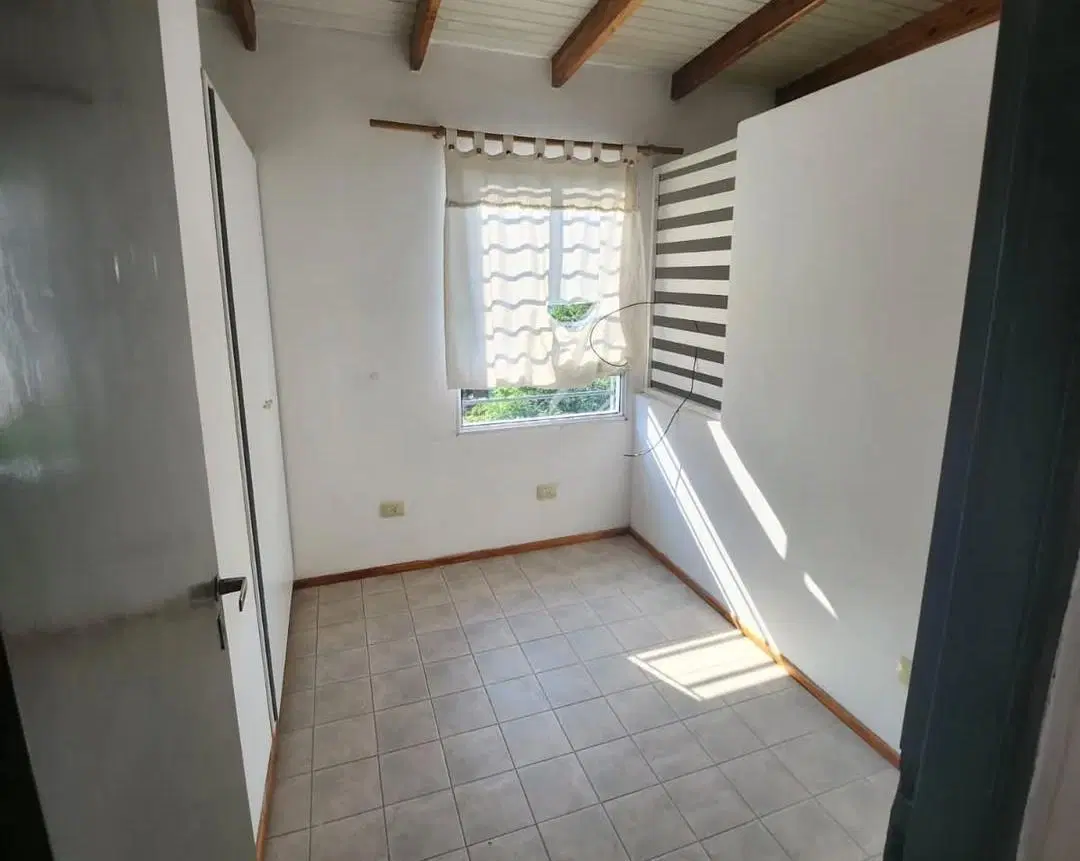 Departamento al fondo planta baja 3