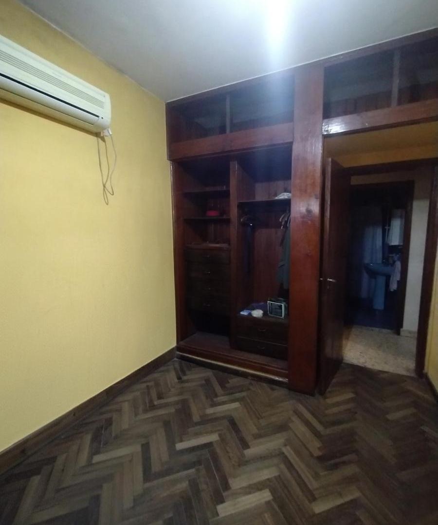 Foto de Casa tres ambientes con cochera parque piscina Ezpeleta Oeste, imagen 3