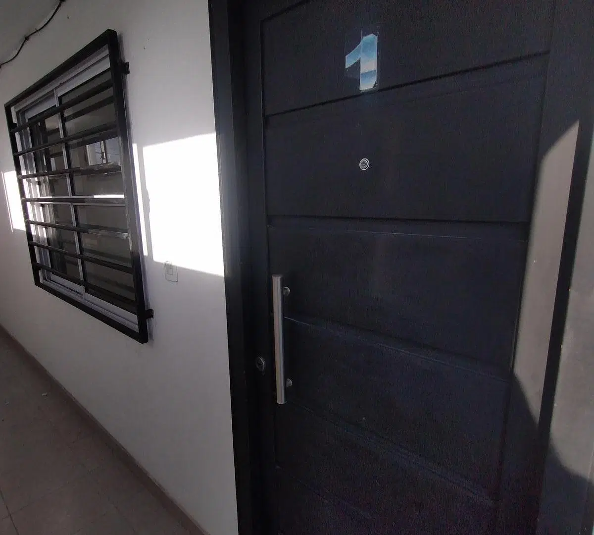 Departamento dos ambientes Berazategui Oeste 8