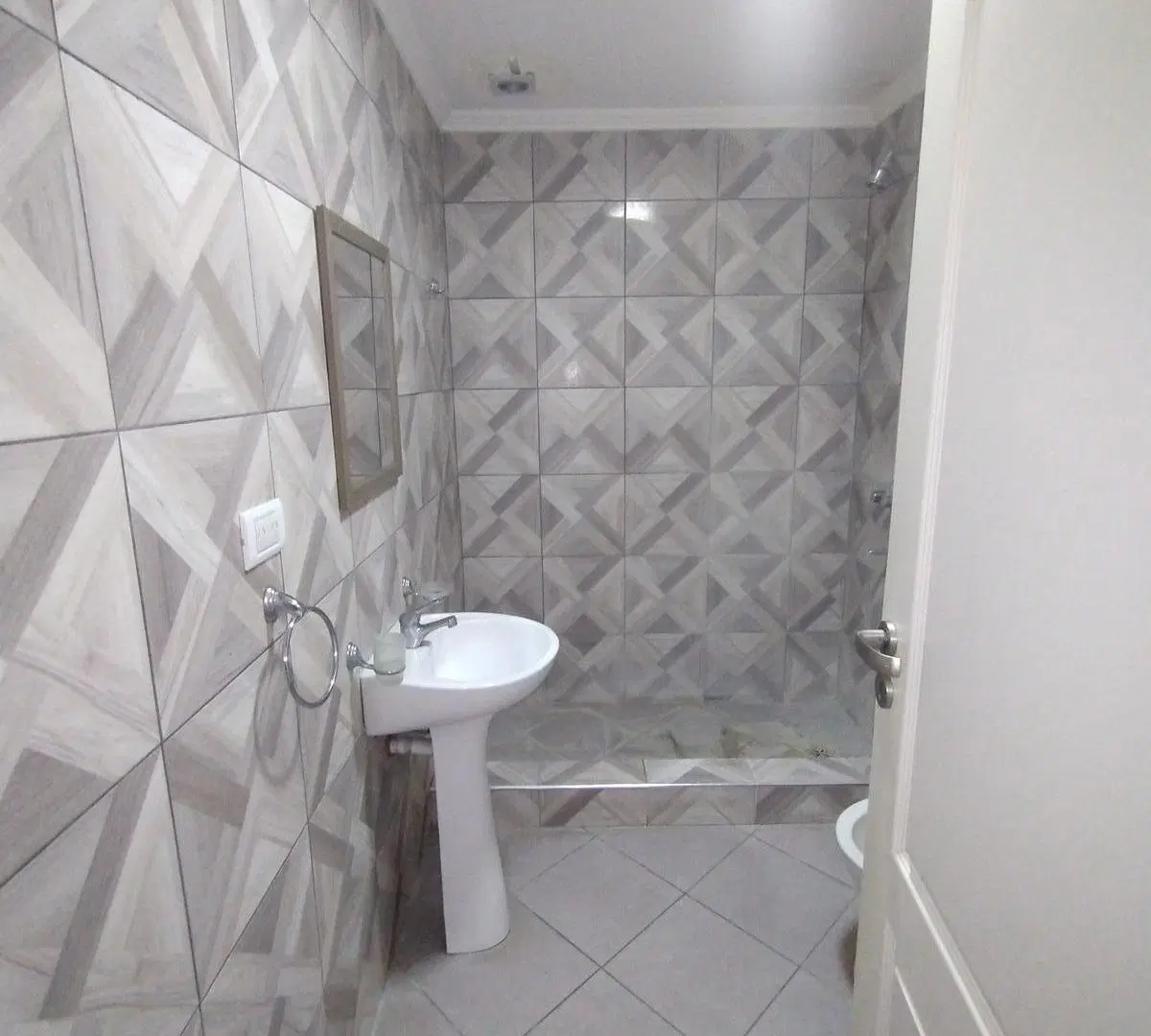 Departamento dos ambientes Berazategui Oeste 5