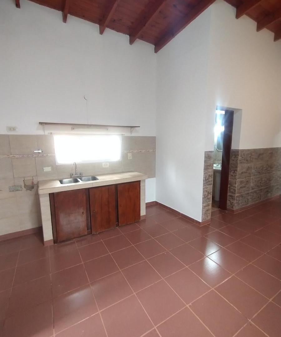 Foto de Departamento dos ambientes y entrada de auto Berazategui Centro, imagen 2