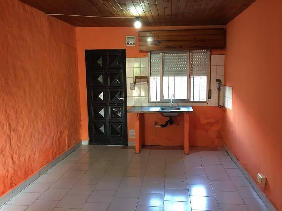 Foto de Casa tres ambientes con entrada de vehículo, imagen 2