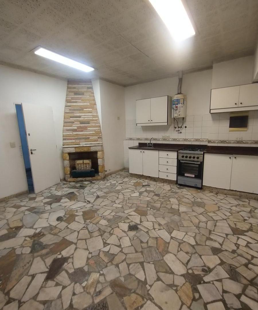 Foto de Departamento dos ambientes con balcón Ezpeleta Este, imagen 2