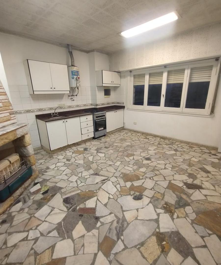 Foto de Departamento dos ambientes con balcón Ezpeleta Este, imagen 3