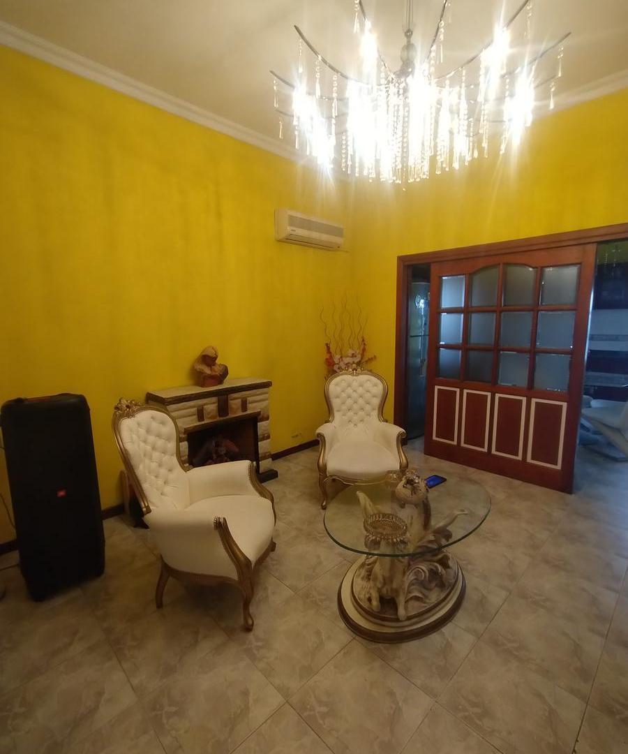Foto de Casa tres ambientes con cochera Berazategui Oeste, imagen 2