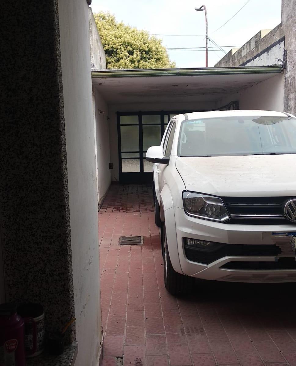 Local Comercial con Vivienda 4