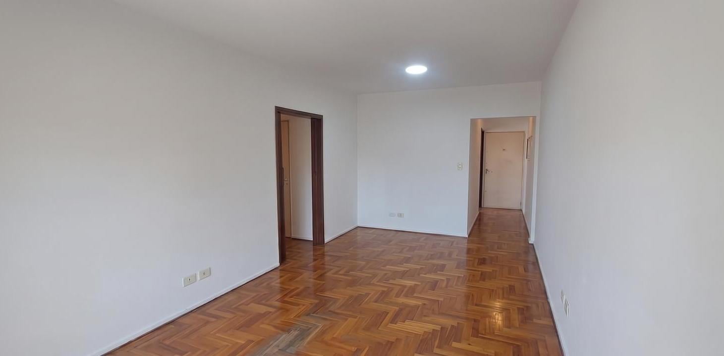 Foto de VENTA DEPARTAMENTO 4 AMBIENTES CON COCHERA Y BALCÒN AL CONTRAFRENTE EN, imagen 3