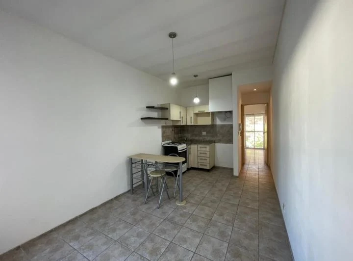 Departamento-Alquiler-Ramos Mejía 1