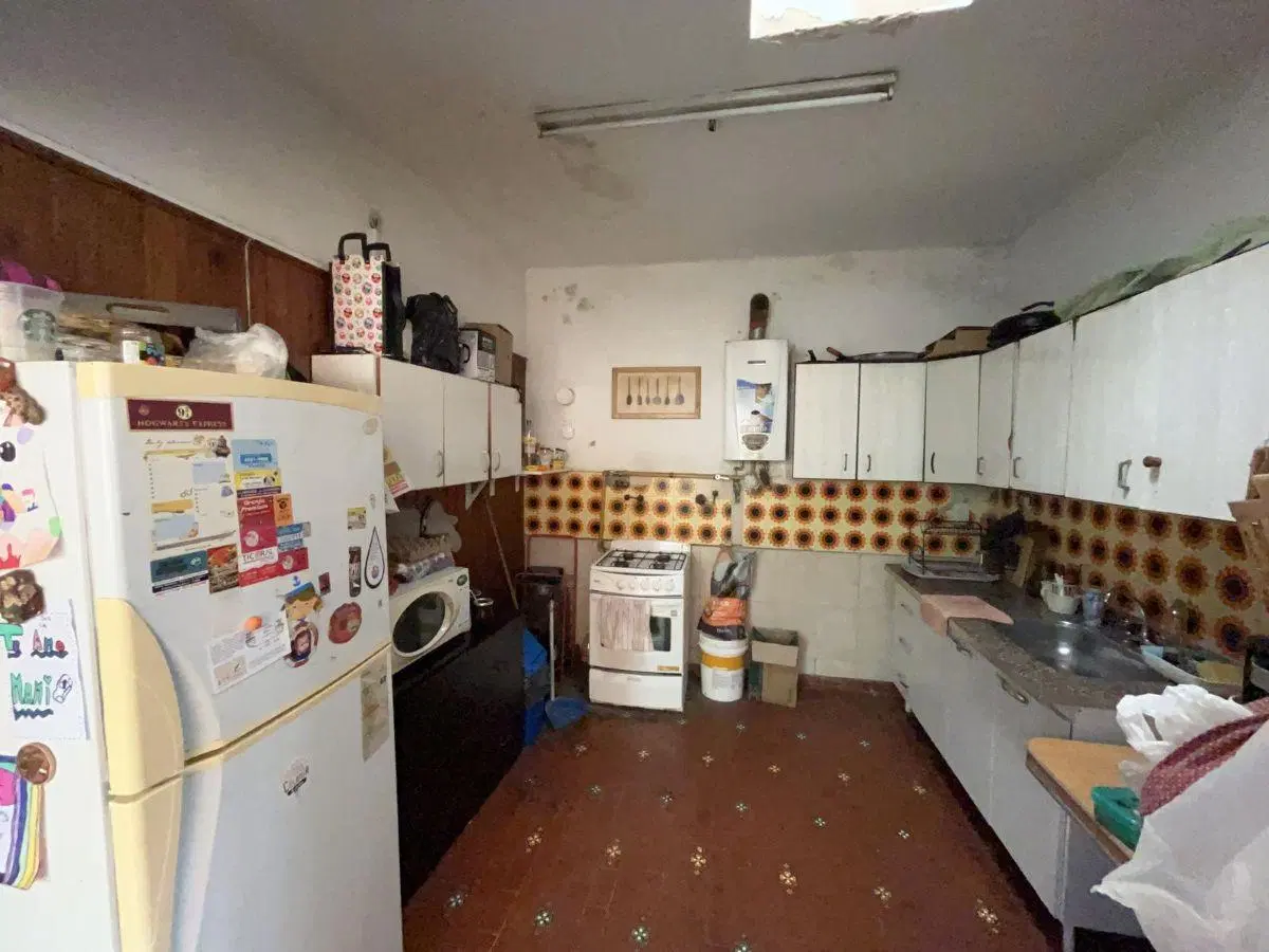 Casa a reciclar- Lote propio-Venta-Parque Chacabuco 2