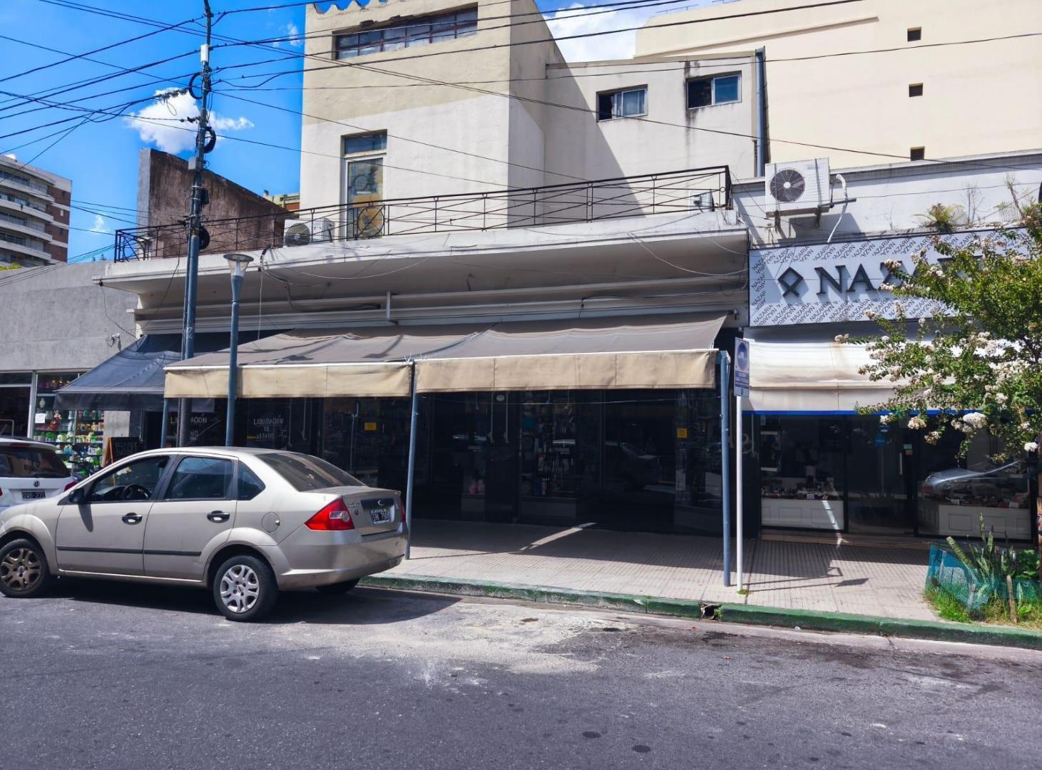 Terreno comercial en Caseros