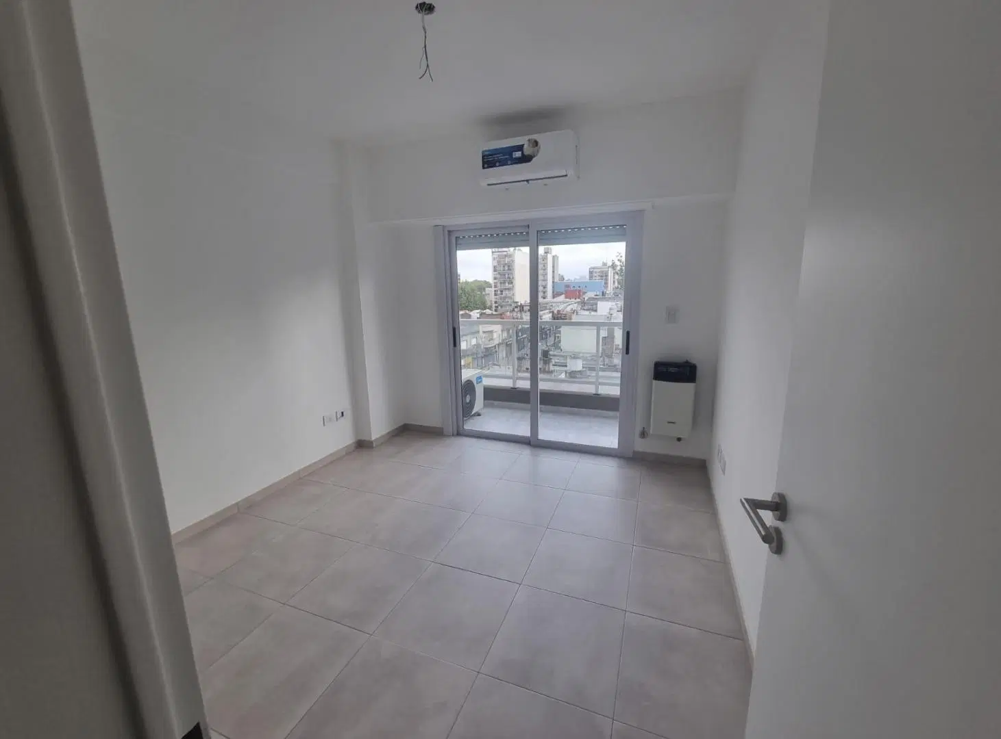 Departamento en Caseros 7