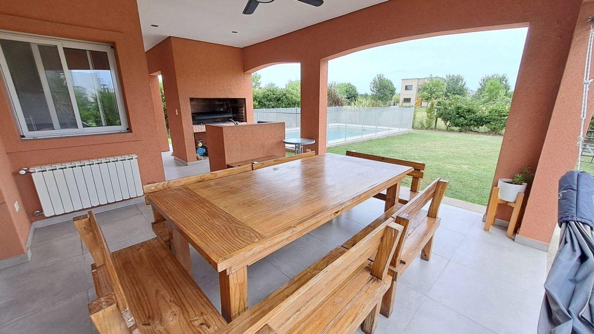 VENTA CASA EN 1 PLANTA - PUERTOS DEL LAGO