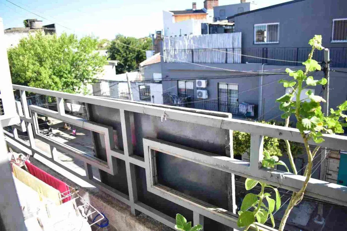 Venta departamento 3 ambientes en Virreyes 5