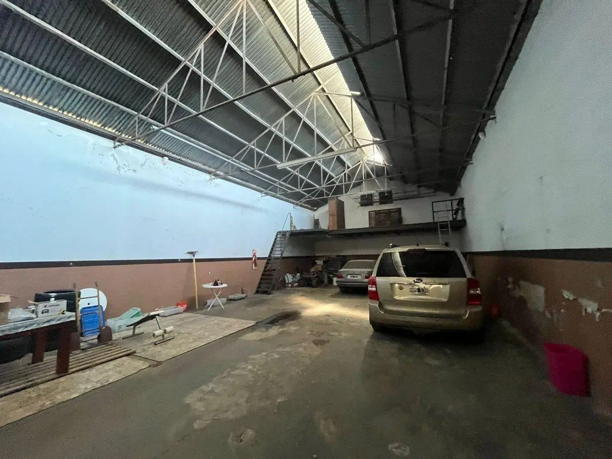 Casa, deposito y oficina en venta en San Fernando 2