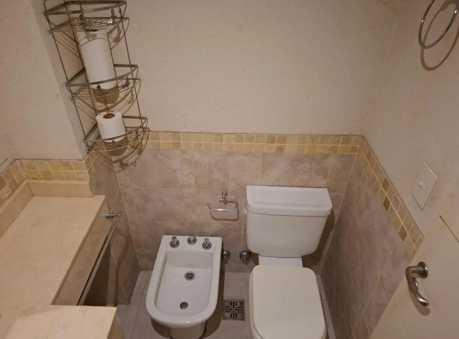 ALQUILER MONOAMBIENTE EN COLEGIALES CON BALCON 5