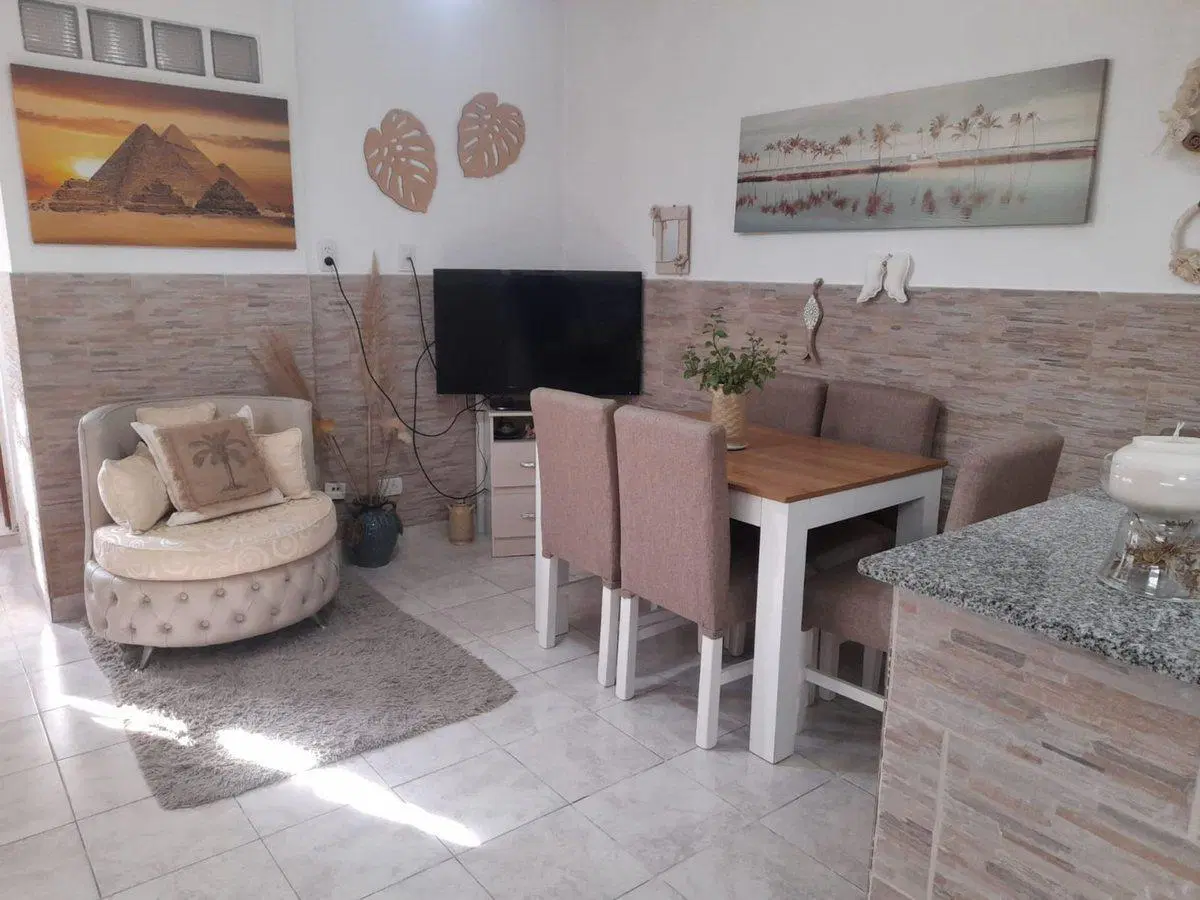 VENTA CASA 2 DORMITORIOS - VIRREYES 2
