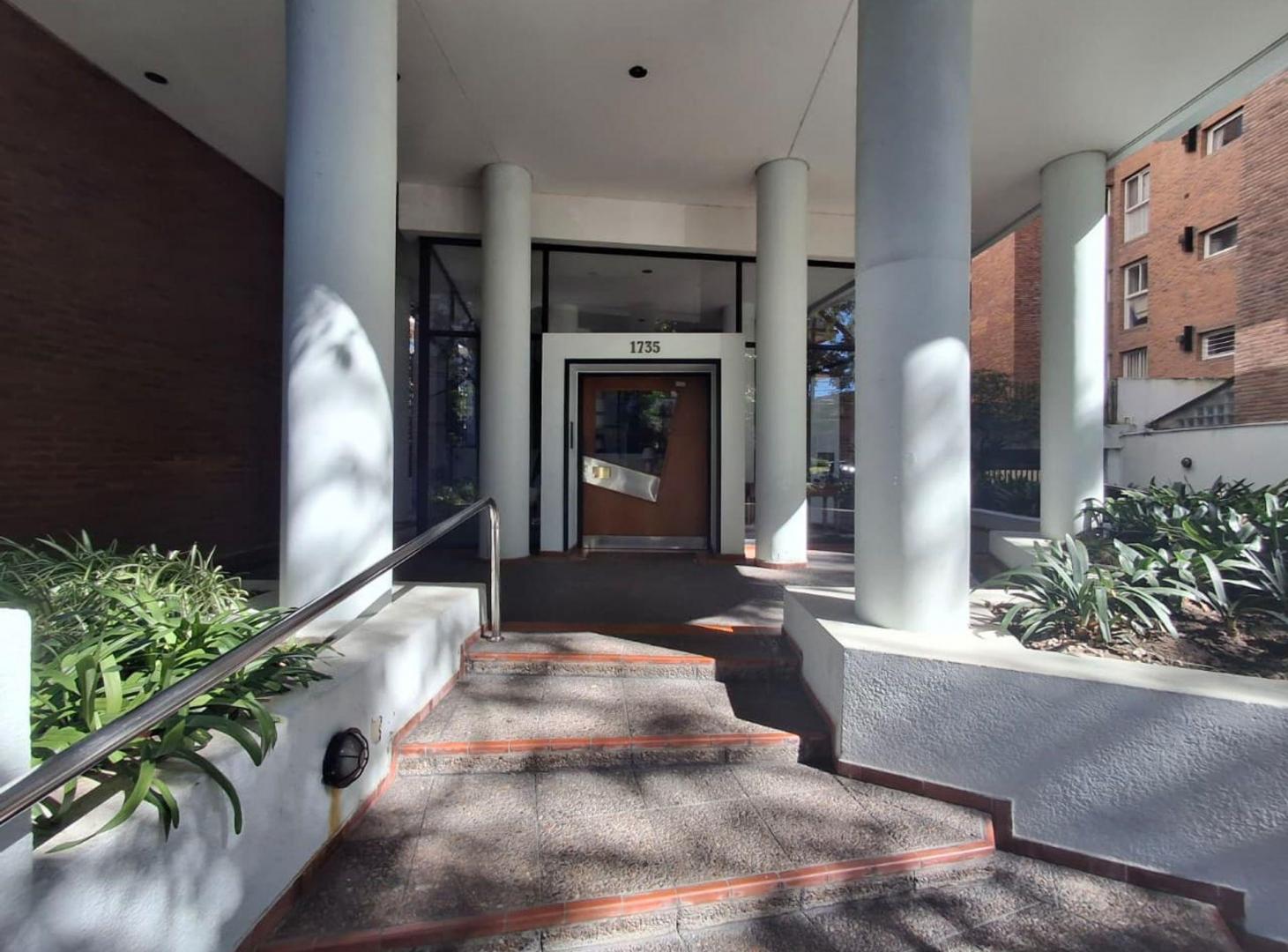 Venta Depto. Semipiso 3 amb Martinez Centro