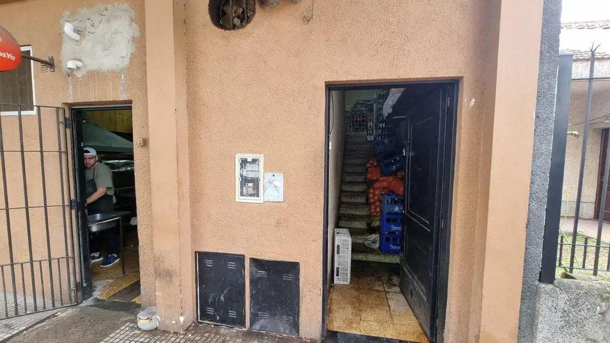 Dos Locales en Venta, uno gastronomico en Beccar 3