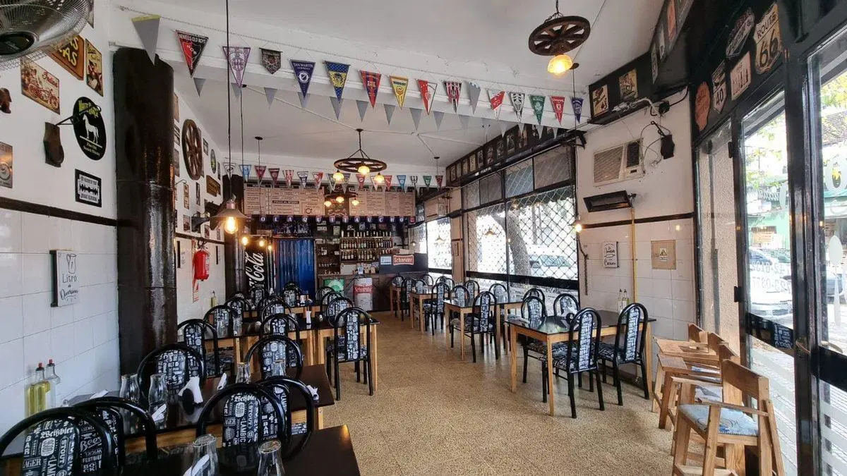 Dos Locales en Venta, uno gastronomico en Beccar 4