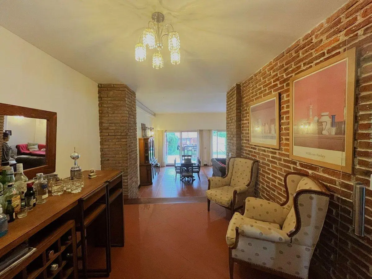 VENTA CHALET EN PUNTA CHICA,   PALACIO SANT SOUCI 3