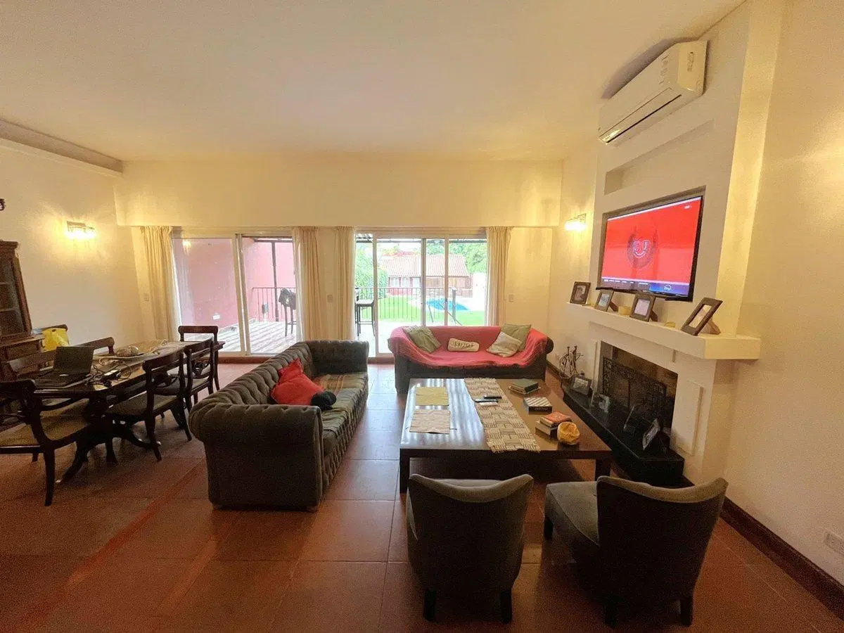 VENTA CHALET EN PUNTA CHICA,   PALACIO SANT SOUCI 2