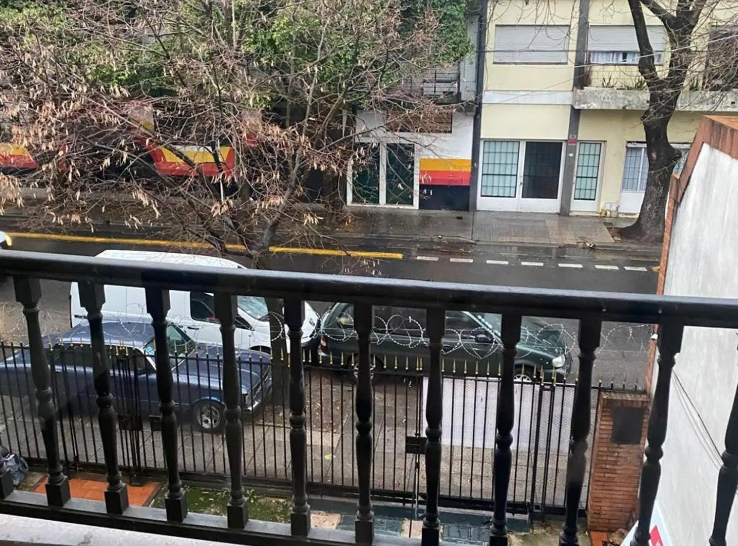 CASA EN VENTA 7 AMBIENTES EN FLORESTA 3