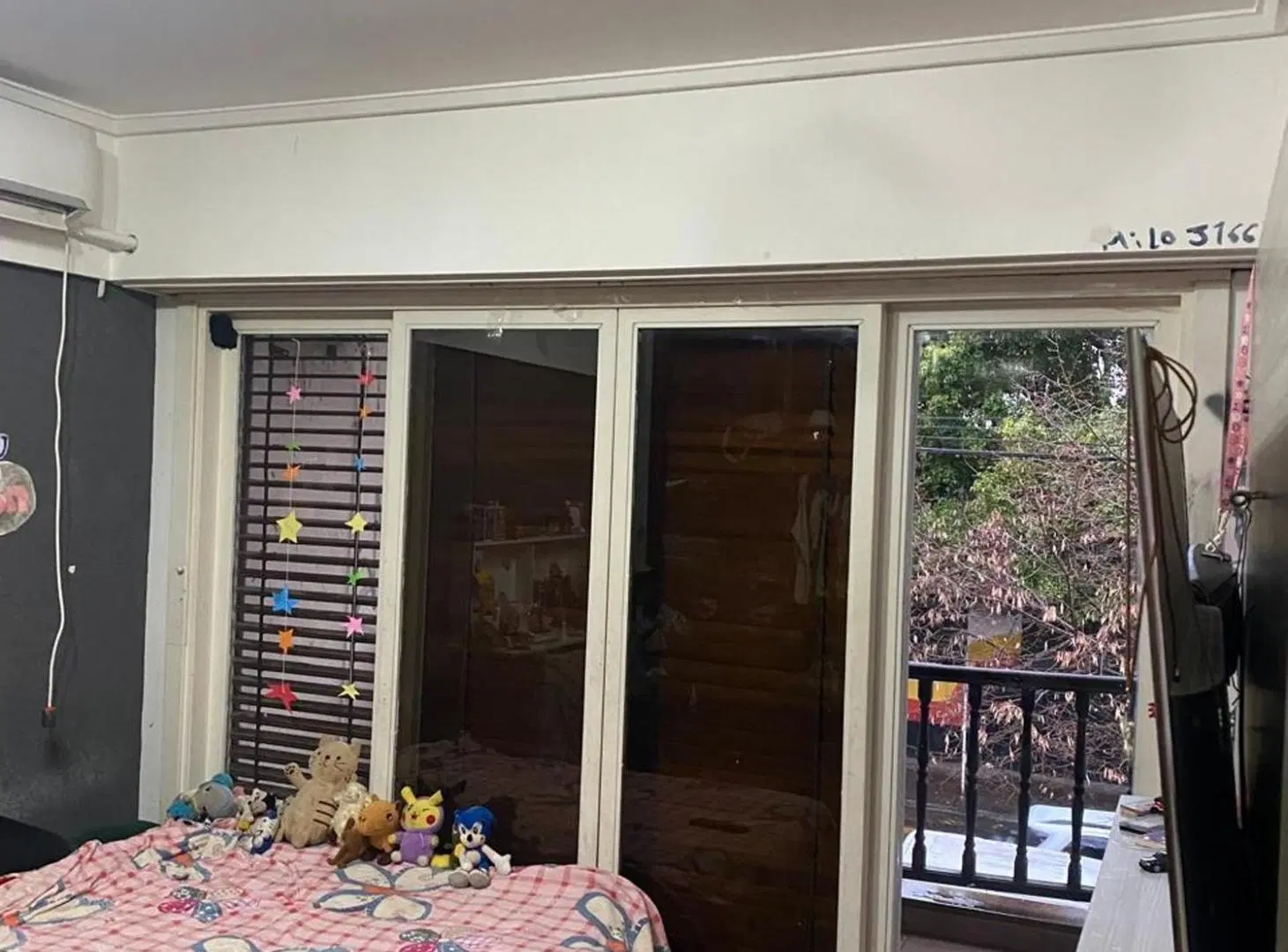 CASA EN VENTA 7 AMBIENTES EN FLORESTA 8