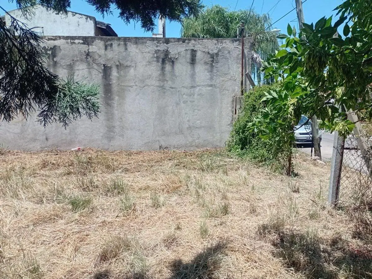 TERRENO EN VENTA 313 M² ZONA OESTE 4