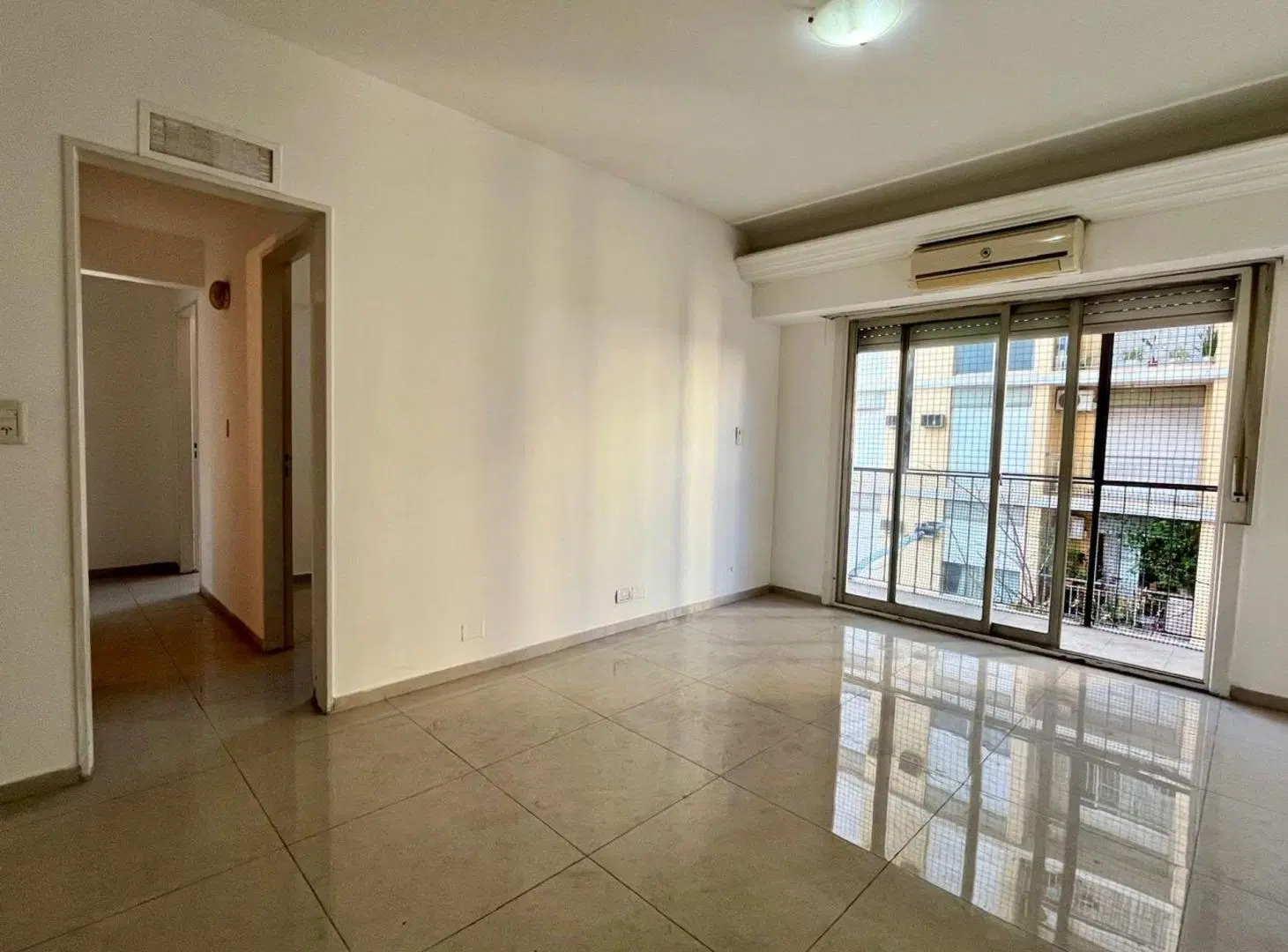Venta Departamento 4 amb Quilmes Centro 2