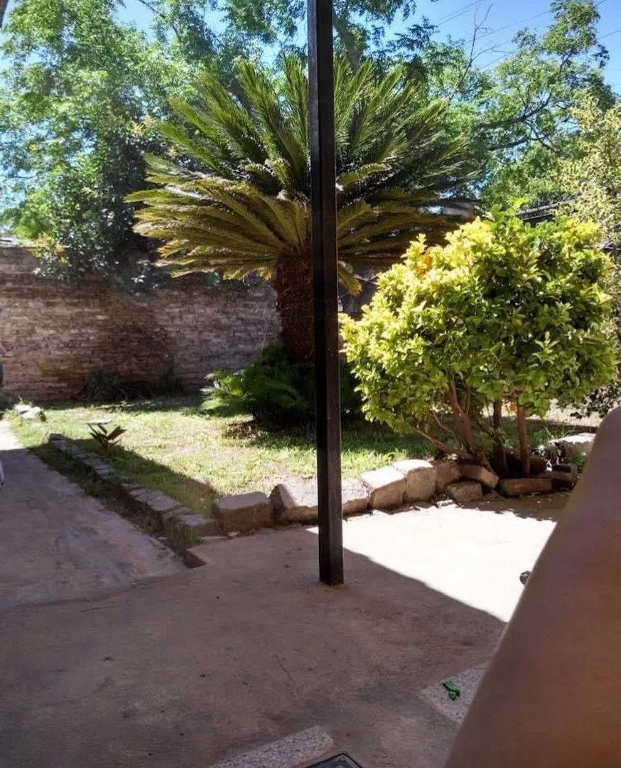 SE VENDE CASA 3 AMBIENTES CON PILETA 2