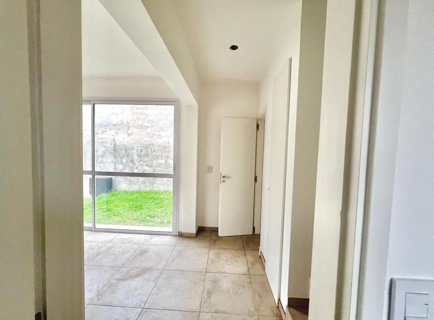 VENTA 2 AMBIENTES CASA DUPLEX en TIGRE CENTRO 4