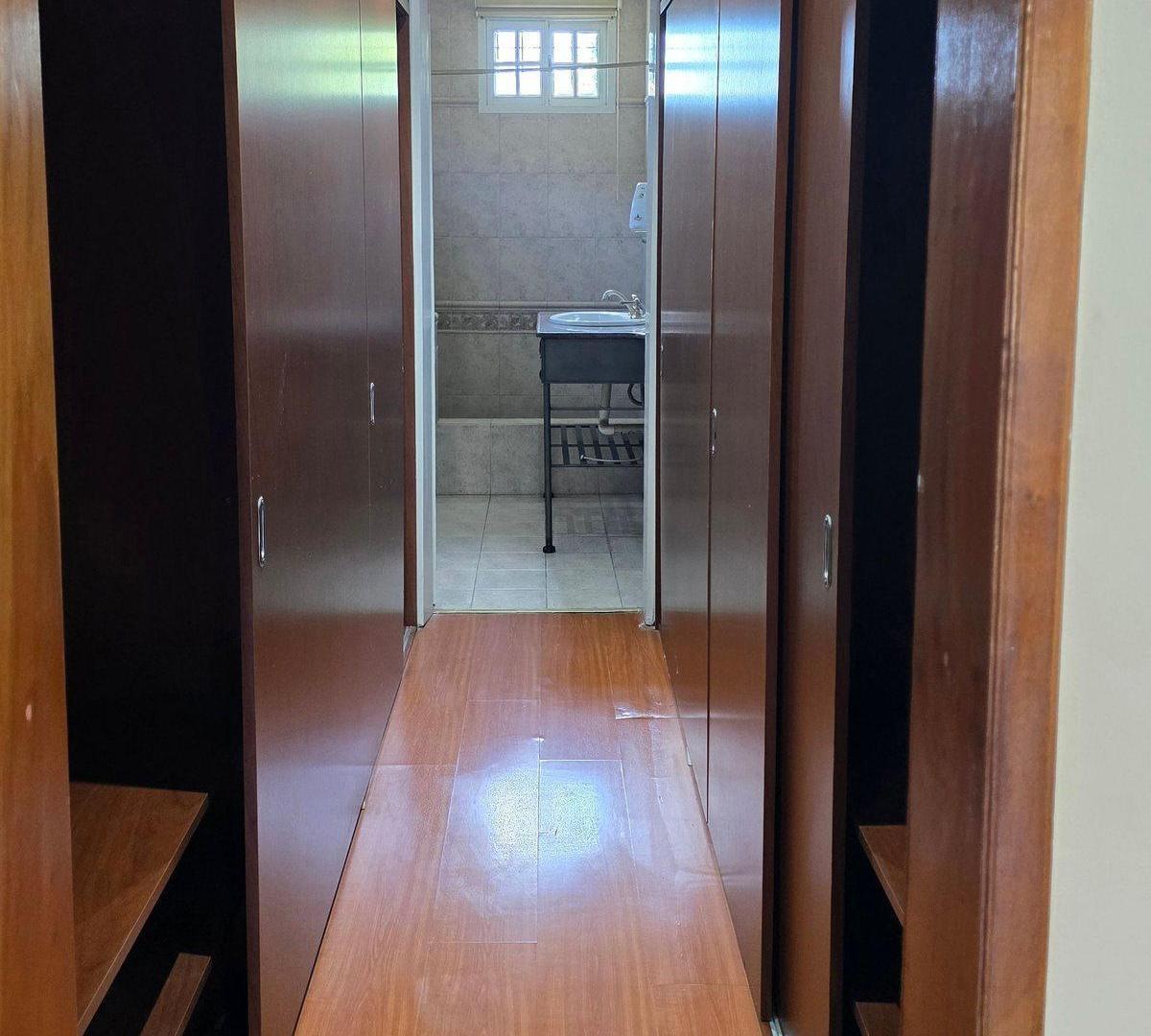 Foto de VENTA CASA 3 DORMITORIOS, PARQUE QUINCHO PARRILLA, imagen 2