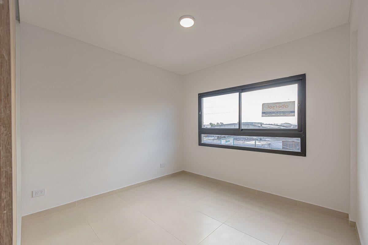Foto de VENTA DEPARTAMENTO 2 DORMITORIO, VILLA LUZURIAGA, imagen 2