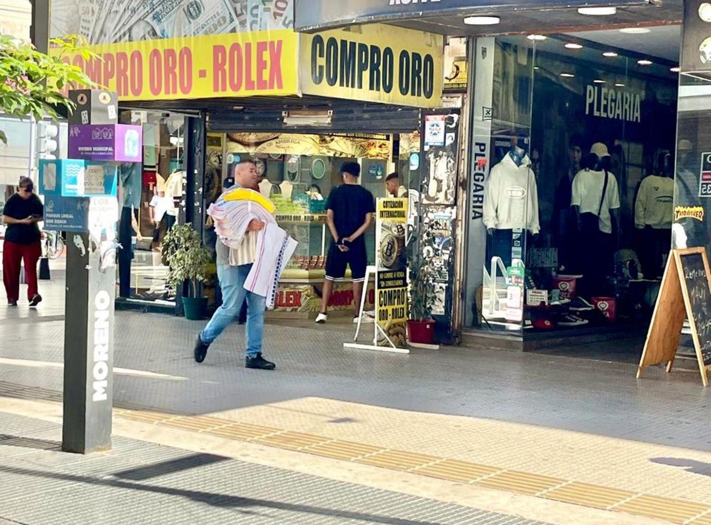 Foto de Local comercial Peatonal Rivadavia Quilmes al 150, imagen 5