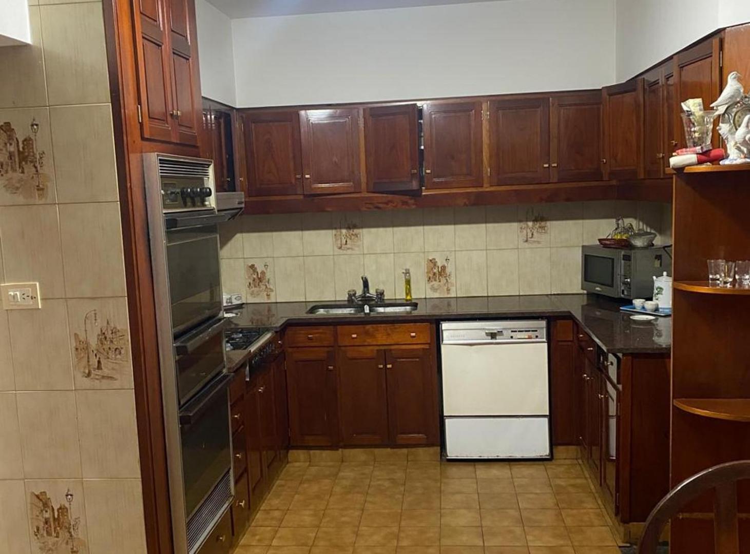 Foto de CASA EN VENTA 7 AMBIENTES EN FLORESTA, imagen 4