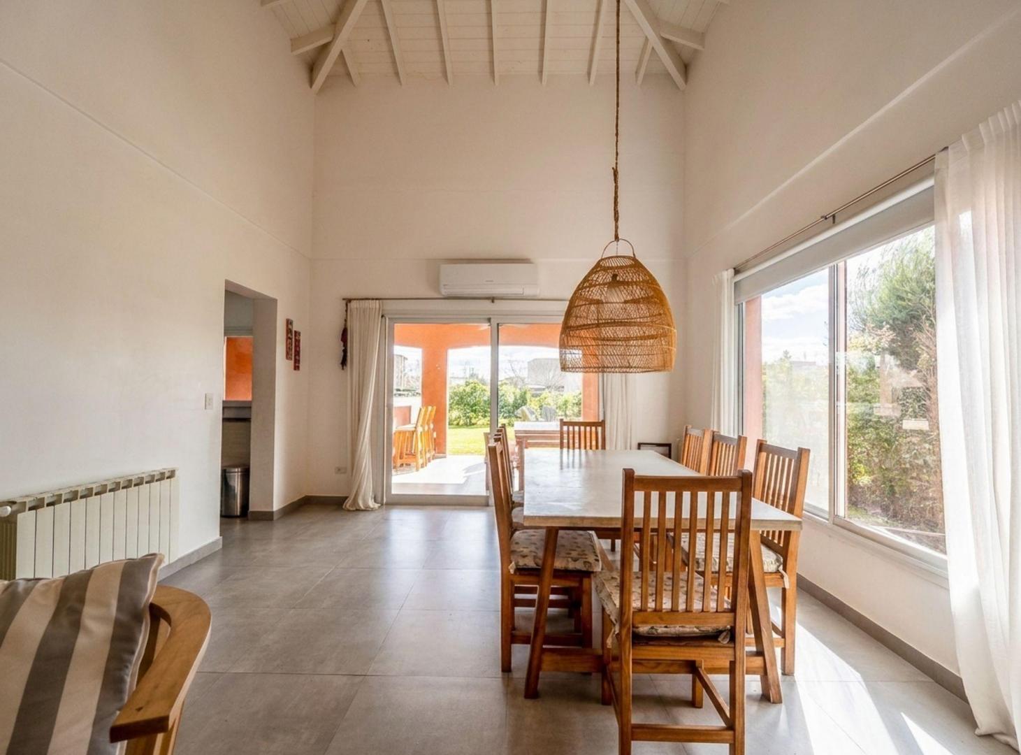 Foto de VENTA CASA EN 1 PLANTA - PUERTOS DEL LAGO, imagen 2