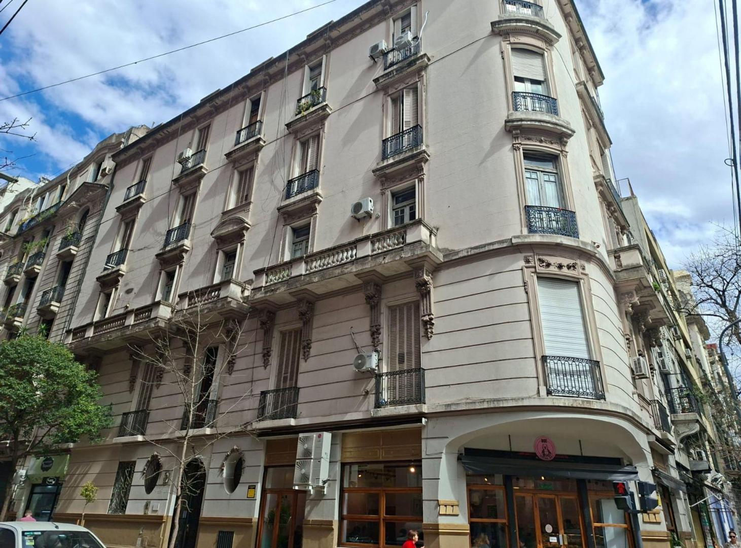 Foto de ALQUILER AMPLIO 4 AMB BALVANERA CON BALCONES, imagen 1