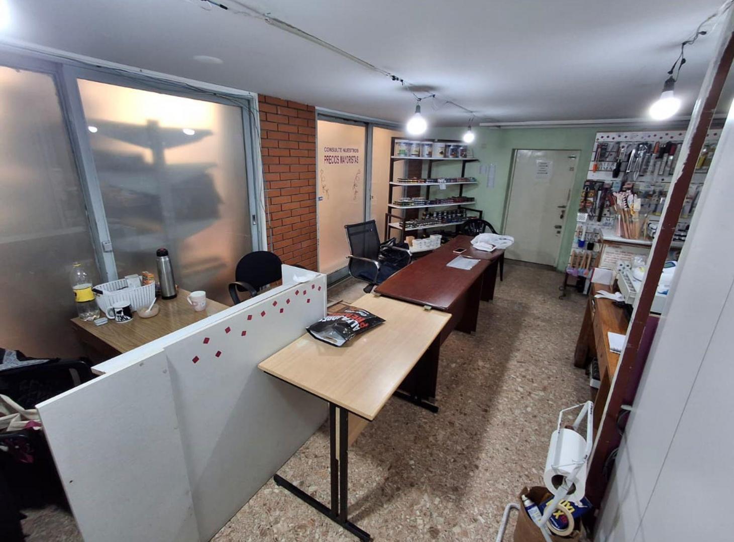 Foto de Alquiler Local 102m² Cubiertos + Patio en Florida, imagen 2