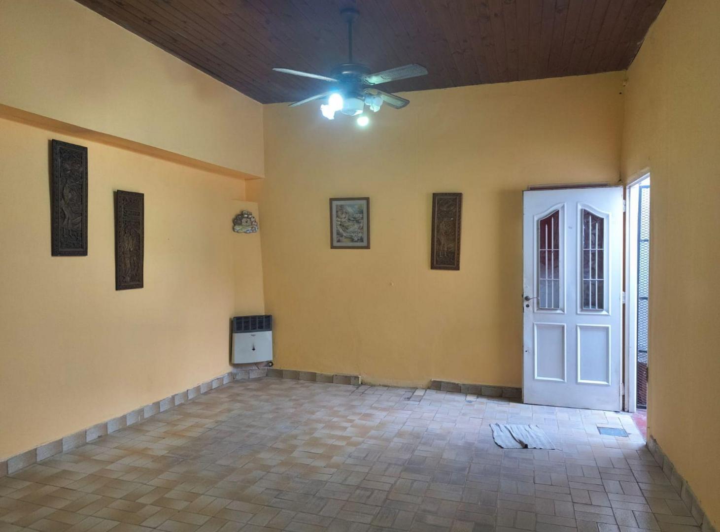 Foto de VENTA CASA 3 AMB Y LOCAL EN PADUA APTO CREDITO, imagen 2